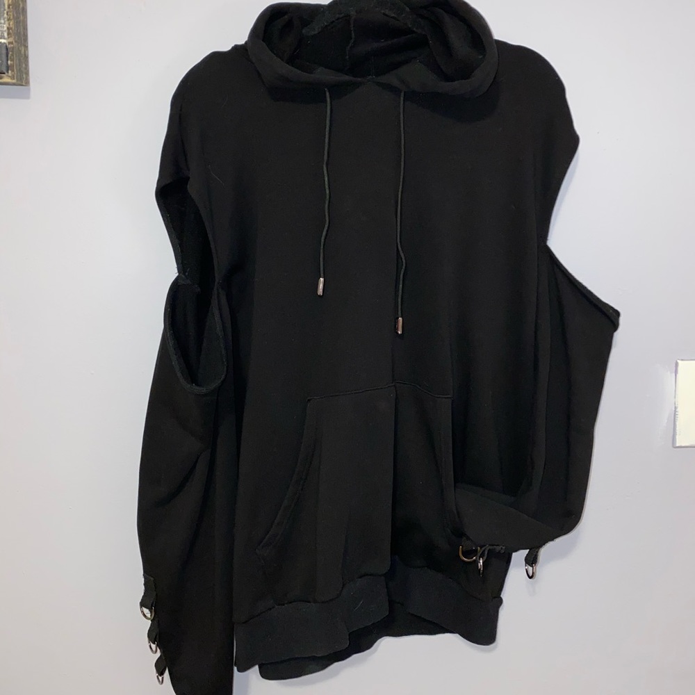 LF contemporary cut-out ring detail hoodie